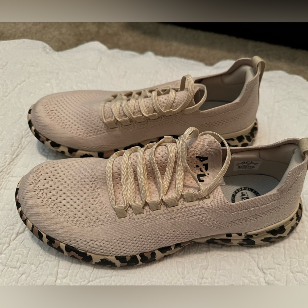 APL TechLoom Breeze Sneaker Women’s Size 8.5